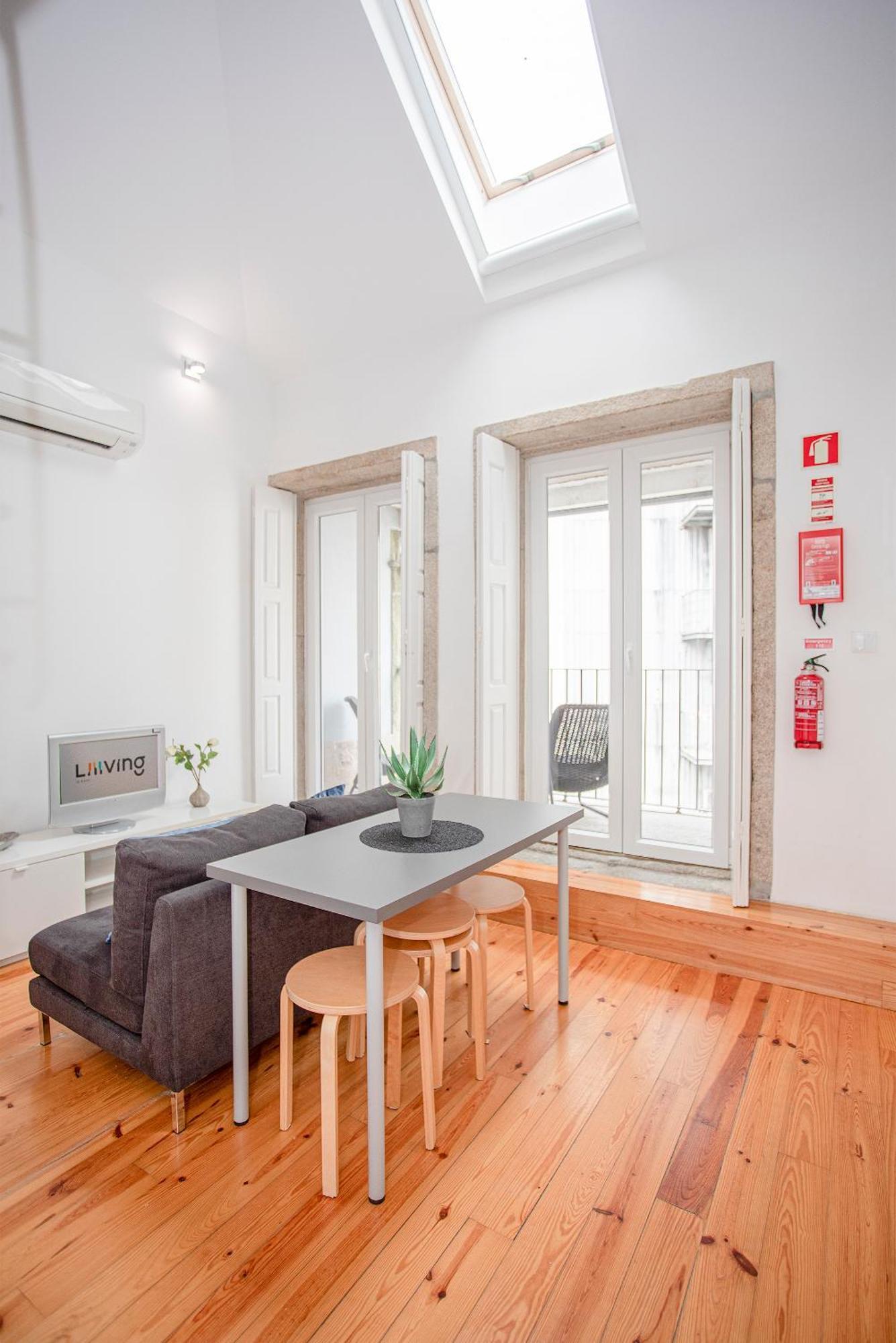 Ferienwohnung Liiiving In Porto - Heart Of Porto Mezzanine Exterior foto