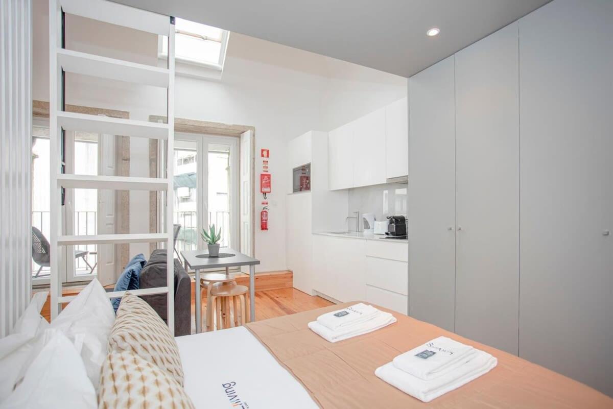 Ferienwohnung Liiiving In Porto - Heart Of Porto Mezzanine Exterior foto